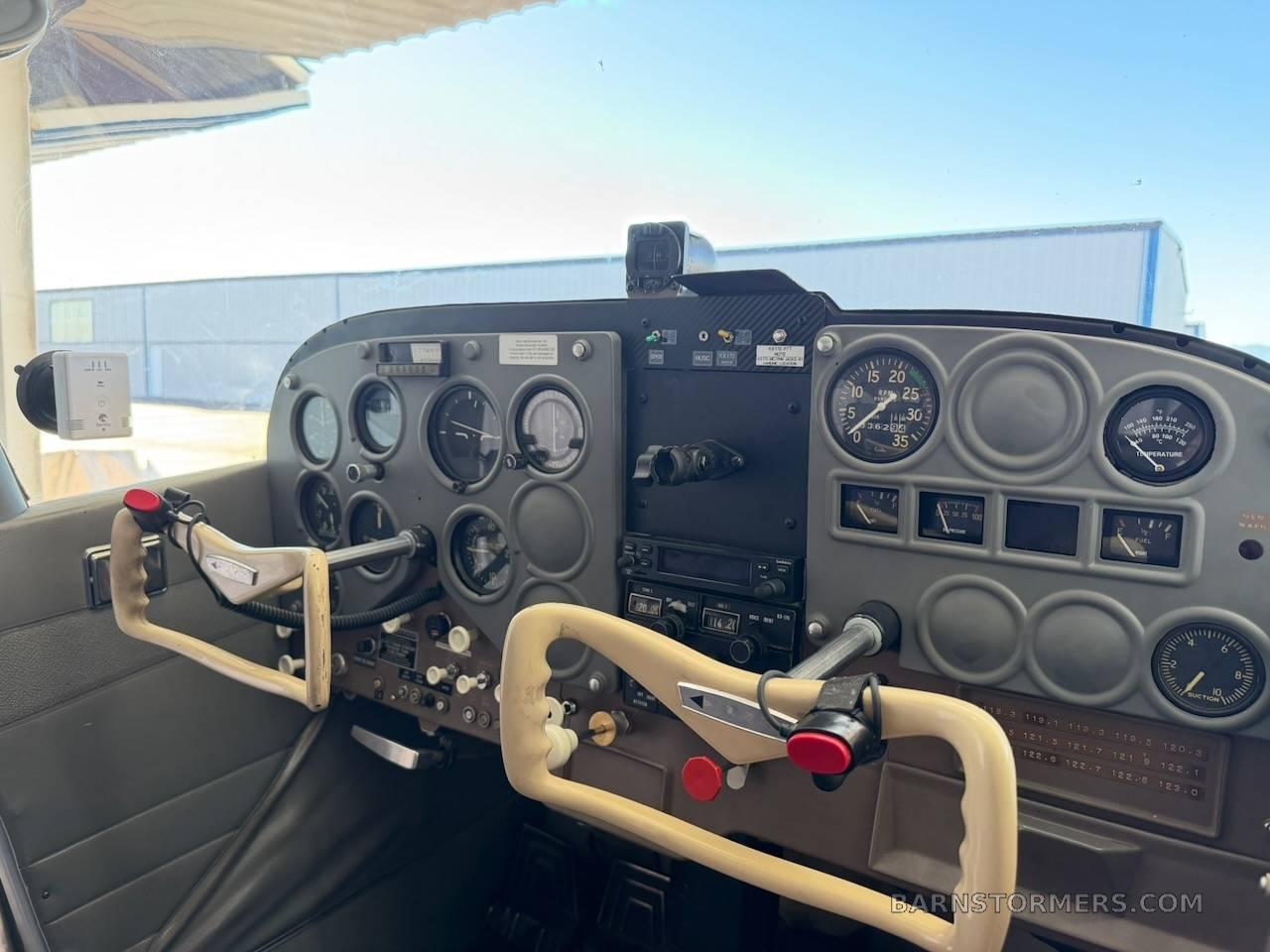 1964 Cessna 172 thumbnail 3