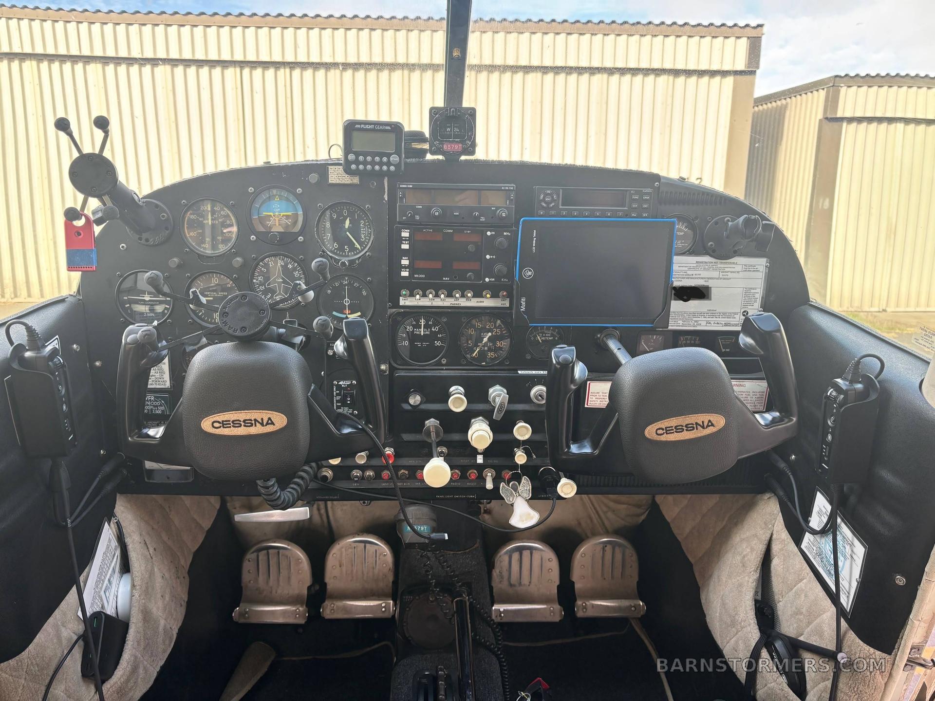 1960 Cessna 182 thumbnail 3