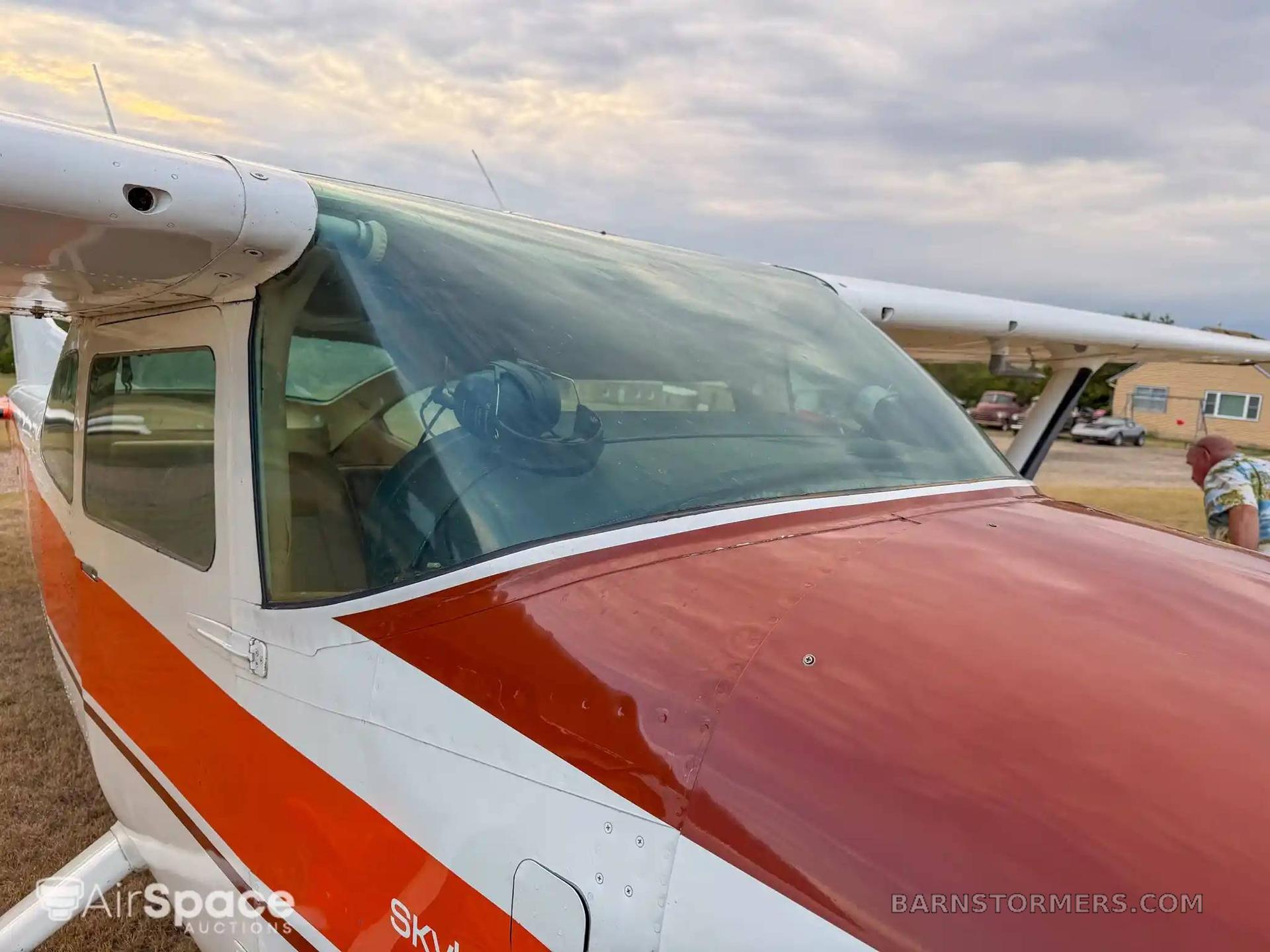 1977 CESSNA 182Q SKYLANE 4