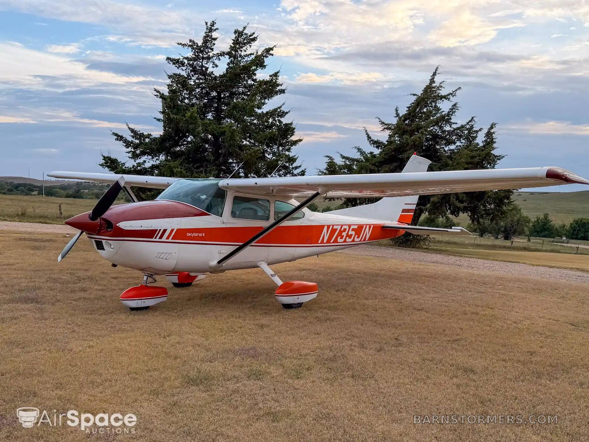 1977 CESSNA 182Q SKYLANE 5