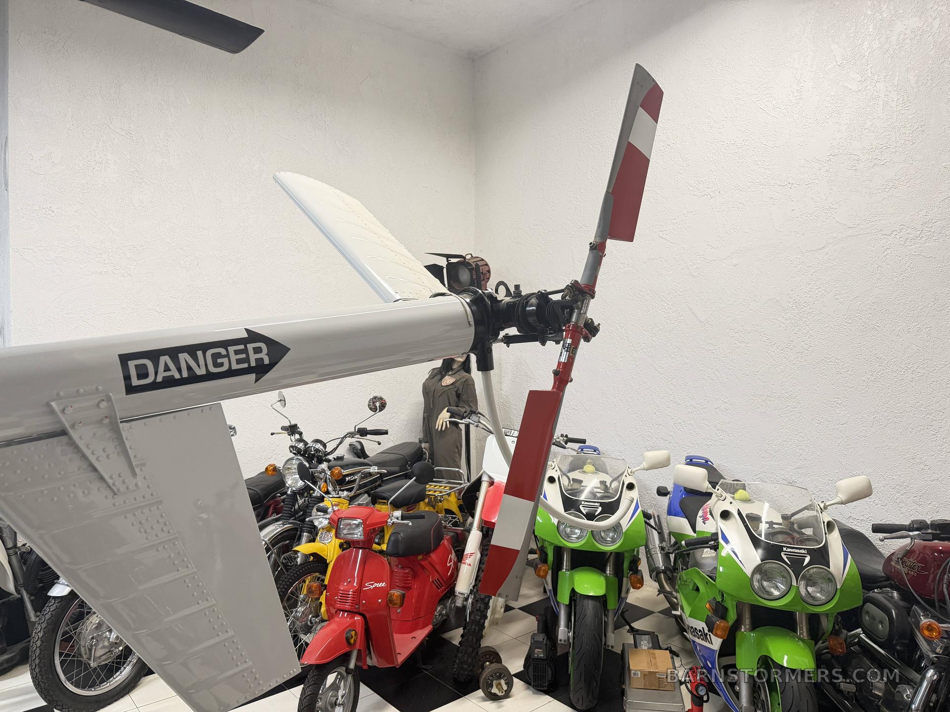 1990 SCHWEIZER 300C 4