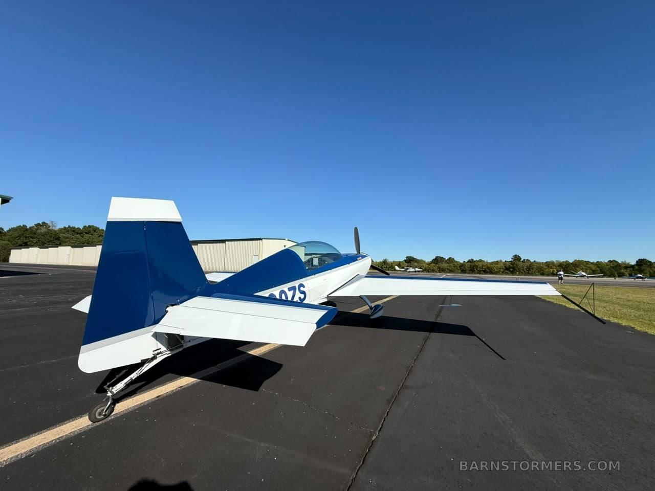 2002 EXTRA 300L 4