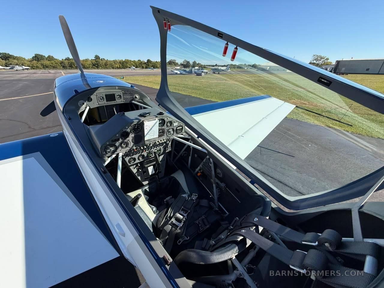 2002 EXTRA 300L 3