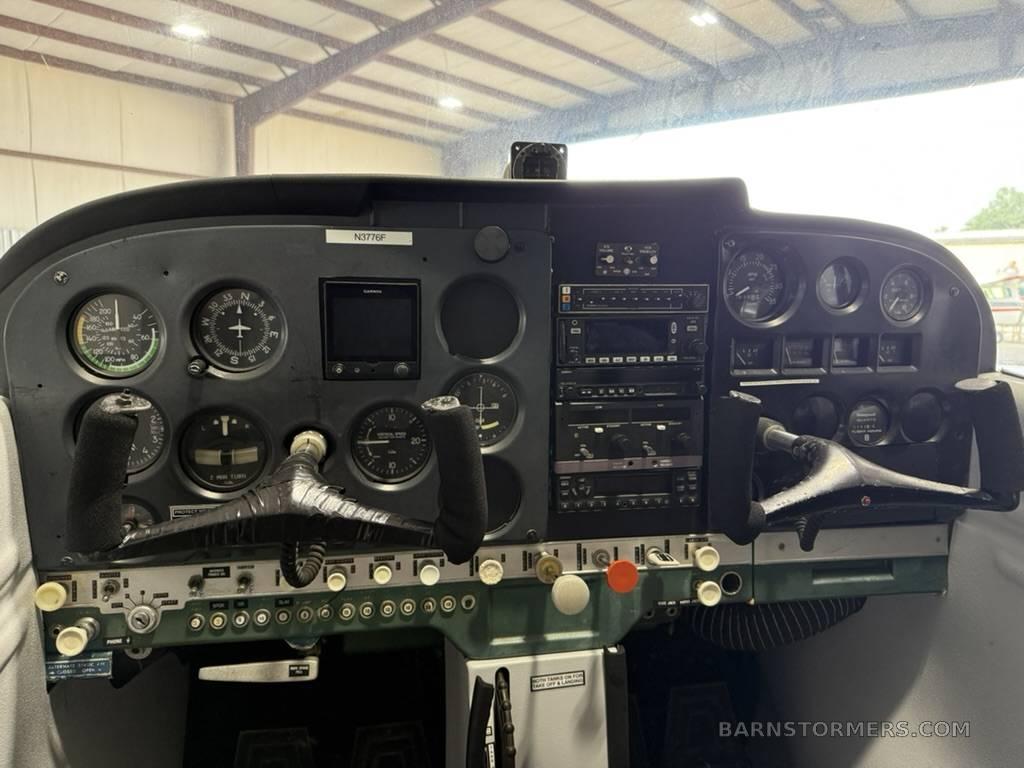 1967 Cessna 172 thumbnail 2