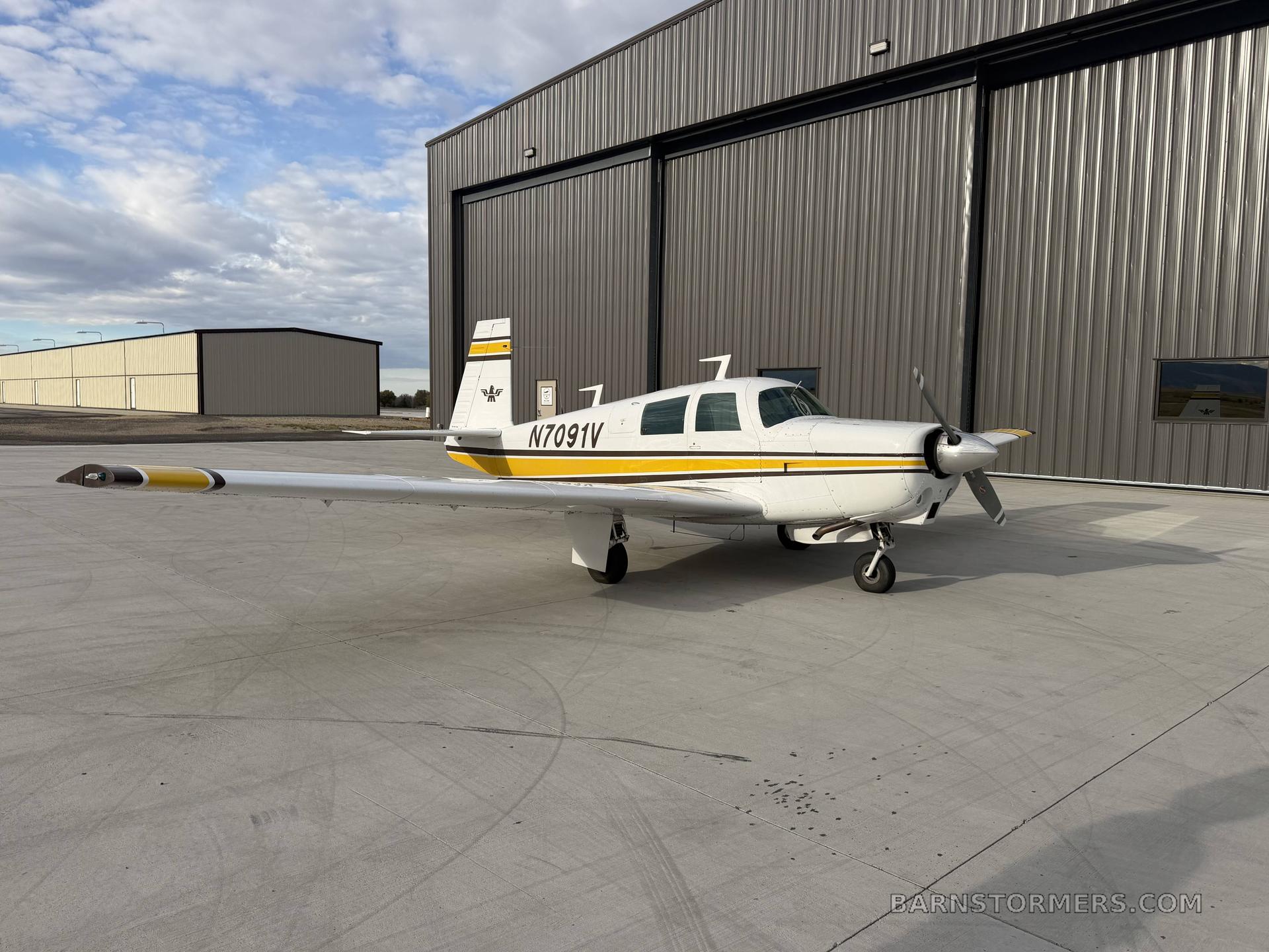 1976 Mooney M20C Ranger, photo 2