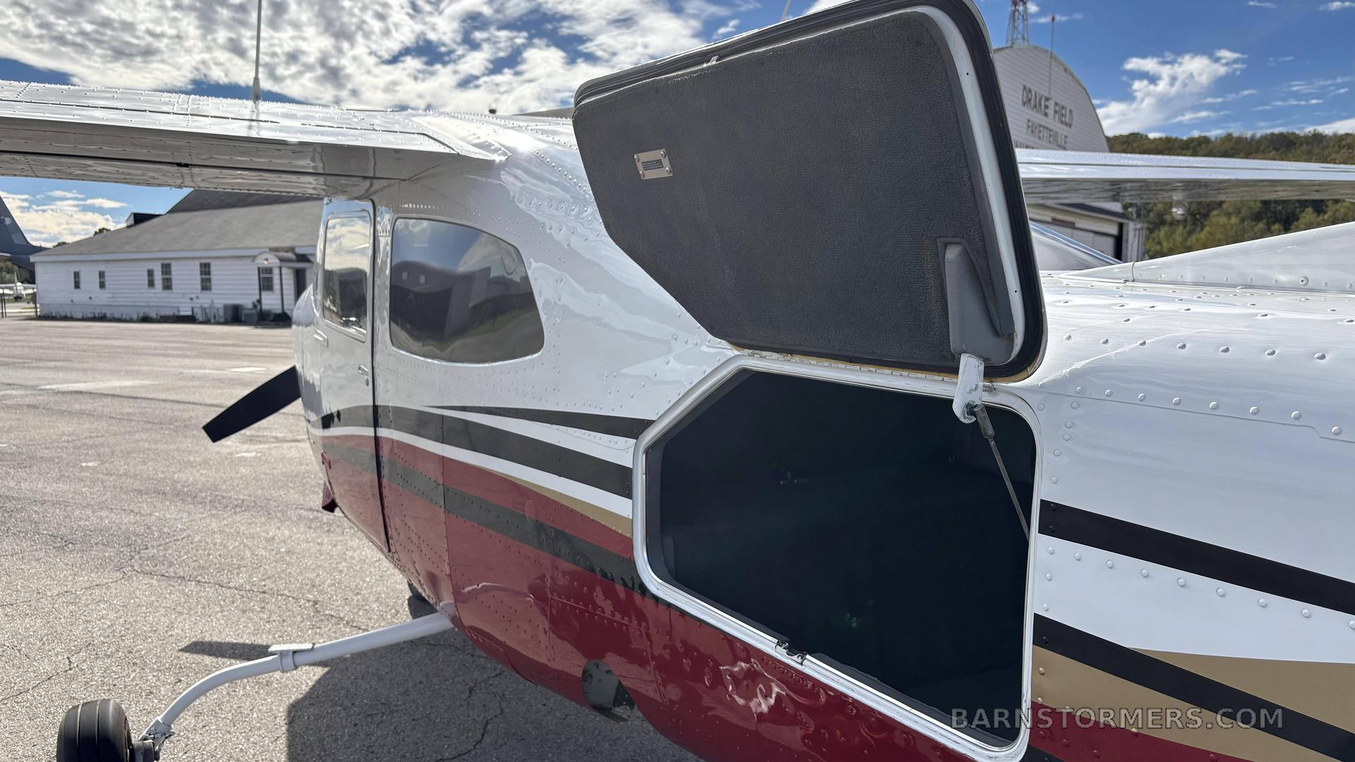1973 Cessna Turbo 210L, photo 14