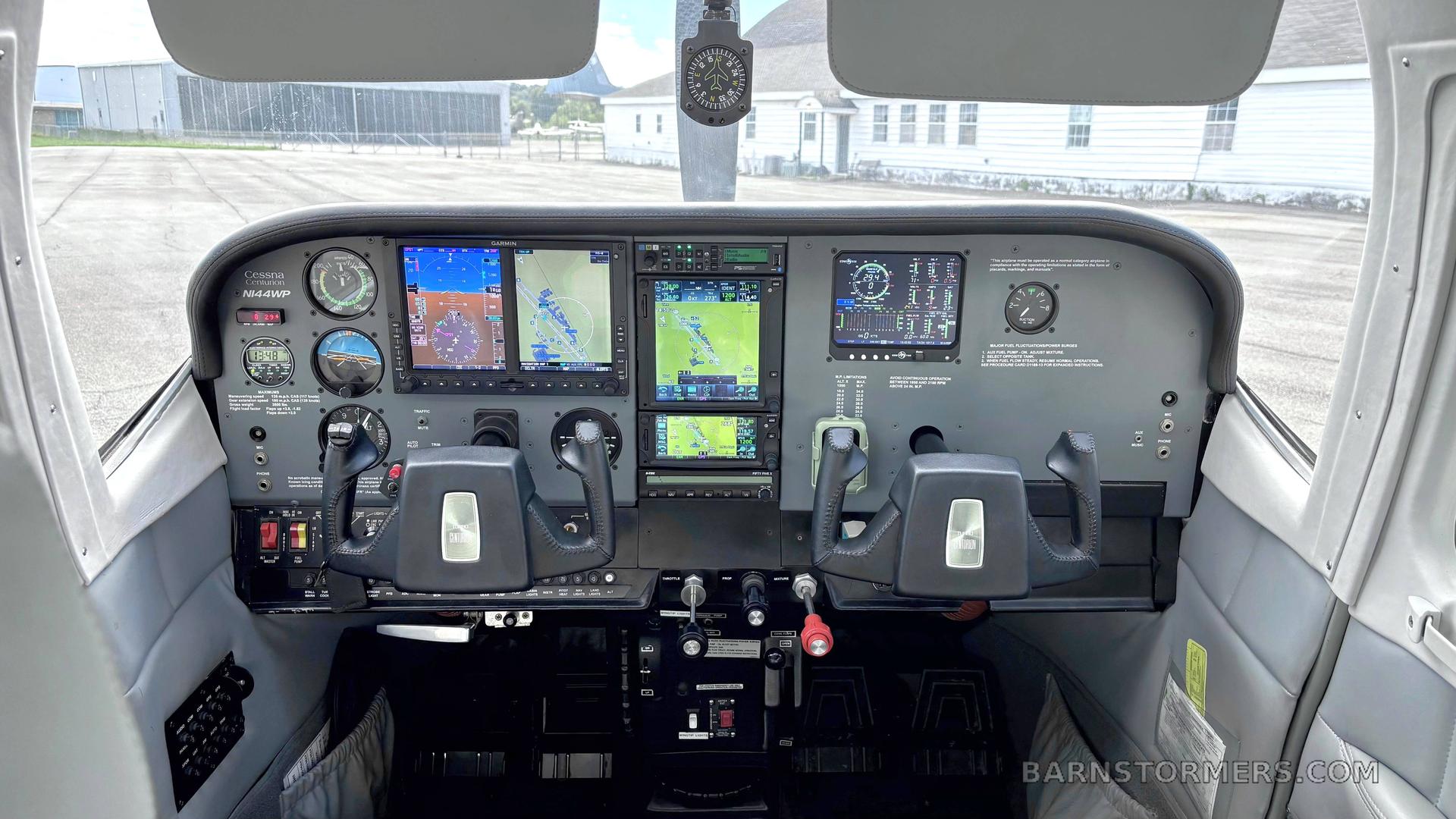 1973 Cessna Turbo 210L, photo 9