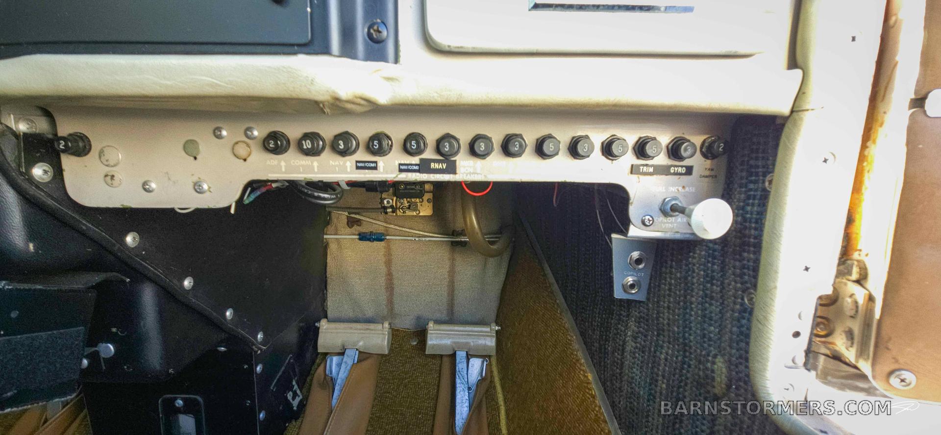 1969 B55 Baron Full Deice, photo 13