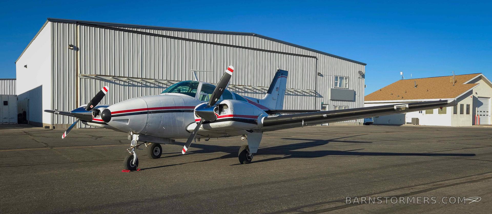 1969 B55 Baron Full Deice, photo 2
