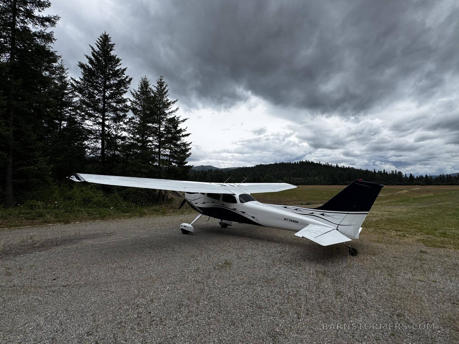 1977 Cessna 172 thumbnail 2
