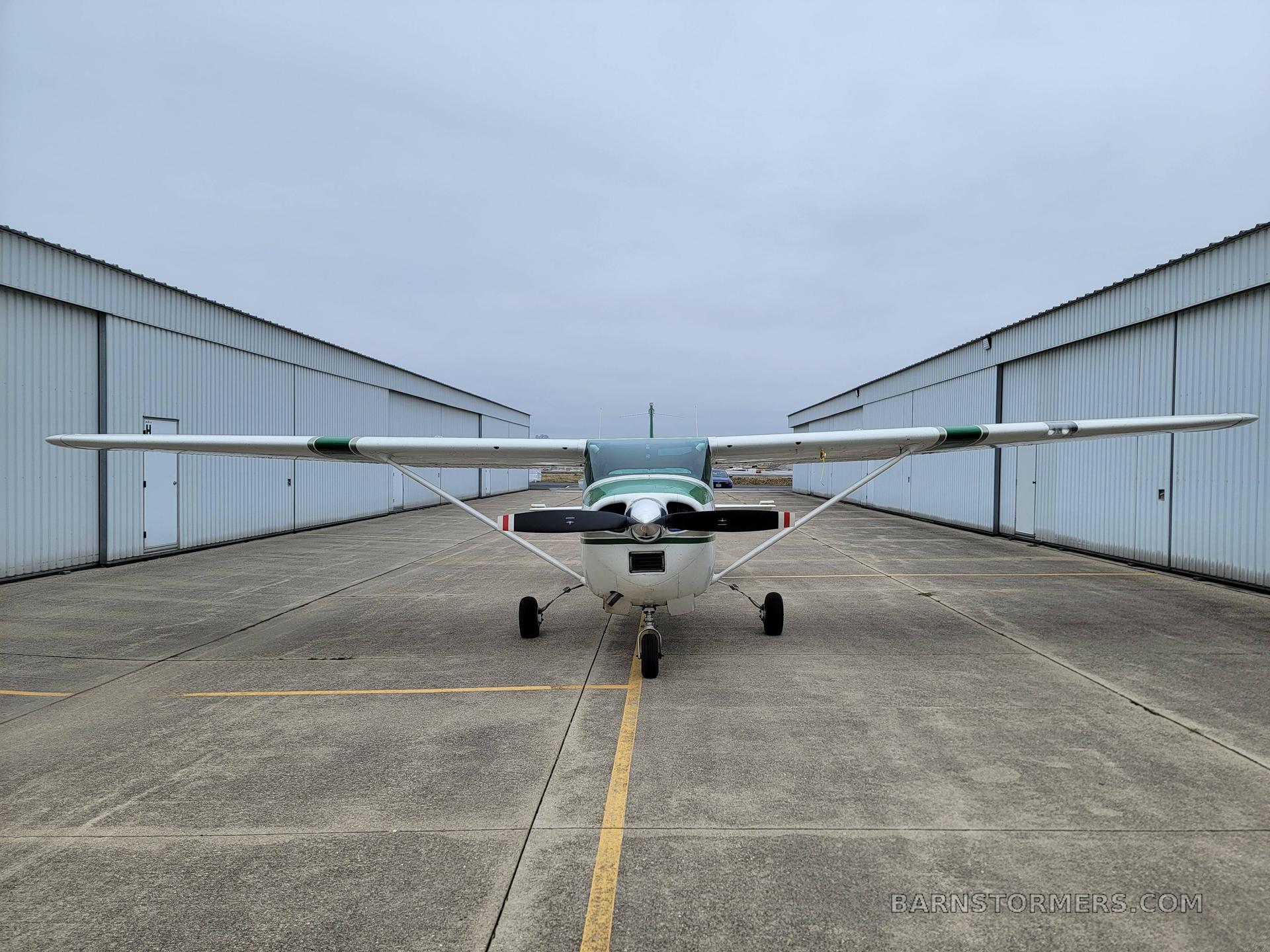 1968 Cessna 182 thumbnail 2