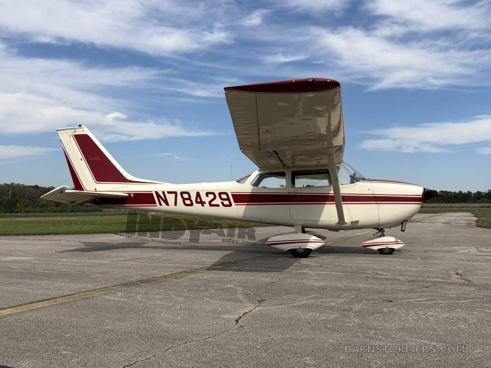 2027 Cessna 172 thumbnail 3