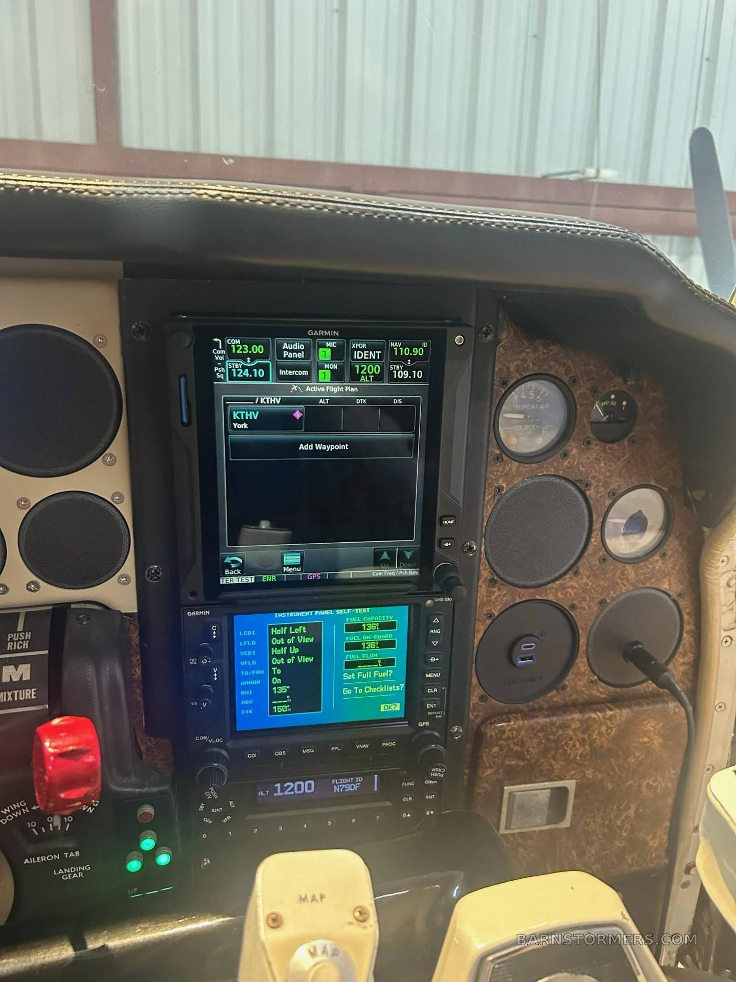 1975 Beechcraft Baron thumbnail 3