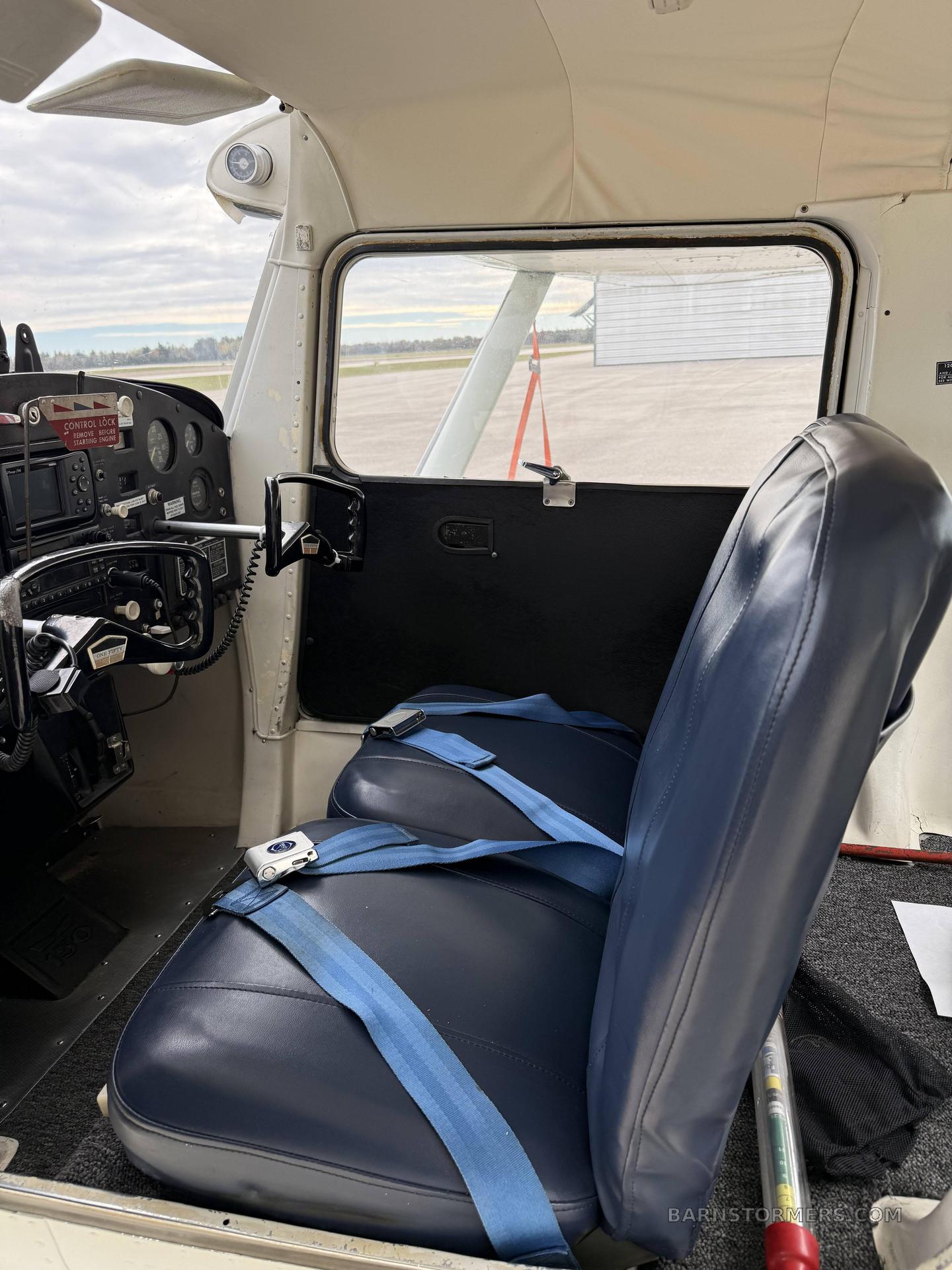 CESSNA 150F COMMUTER 3