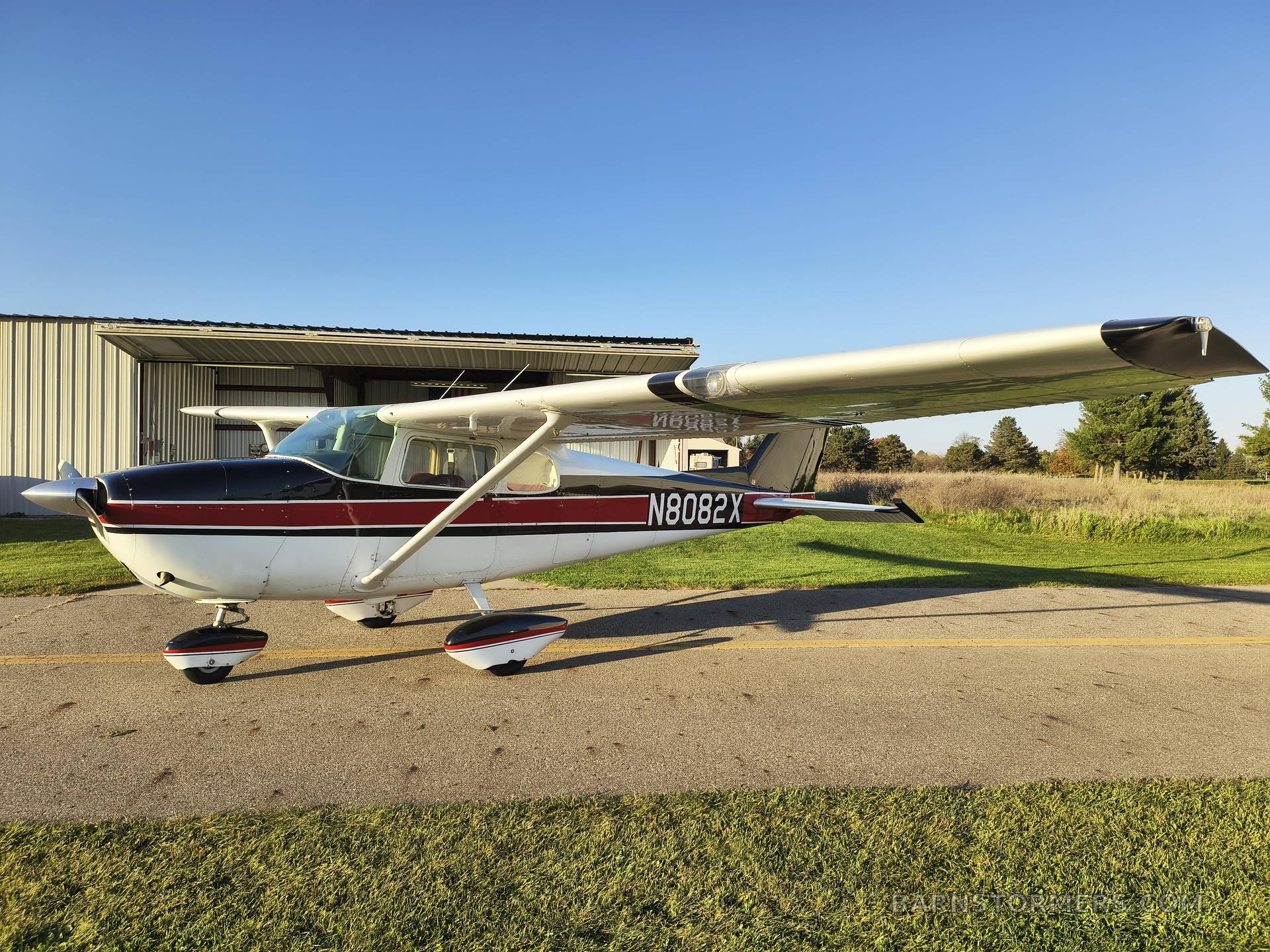 1961 Cessna 172 thumbnail 2