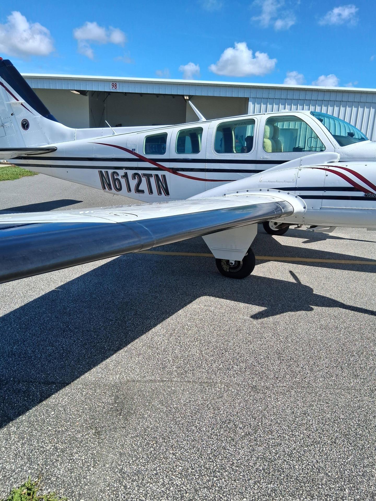 1981 Beechcraft Baron thumbnail 3