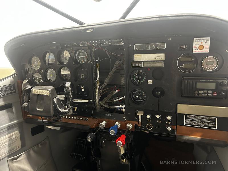 CESSNA 207 4
