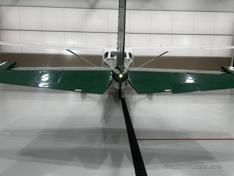 CESSNA 207 5
