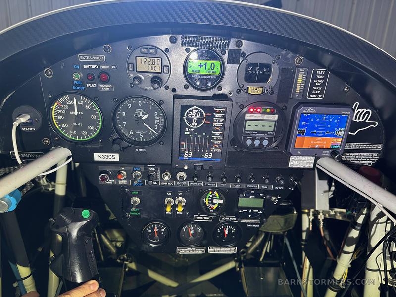 EXTRA 300SR 4