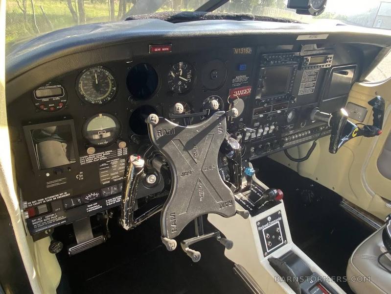 1975 COMMANDER 112A 4