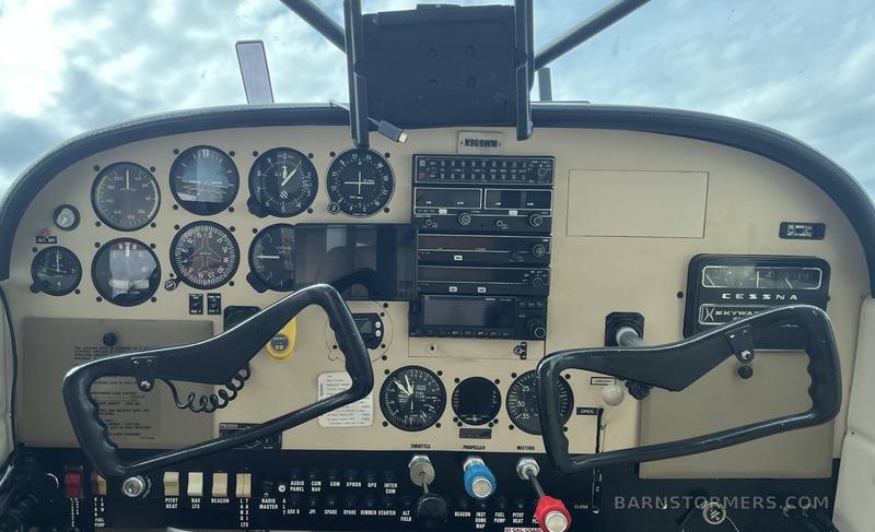 1962 CESSNA SKYWAGON 185A 4