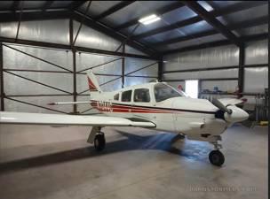 1976 PIPER PA-28R-200 4