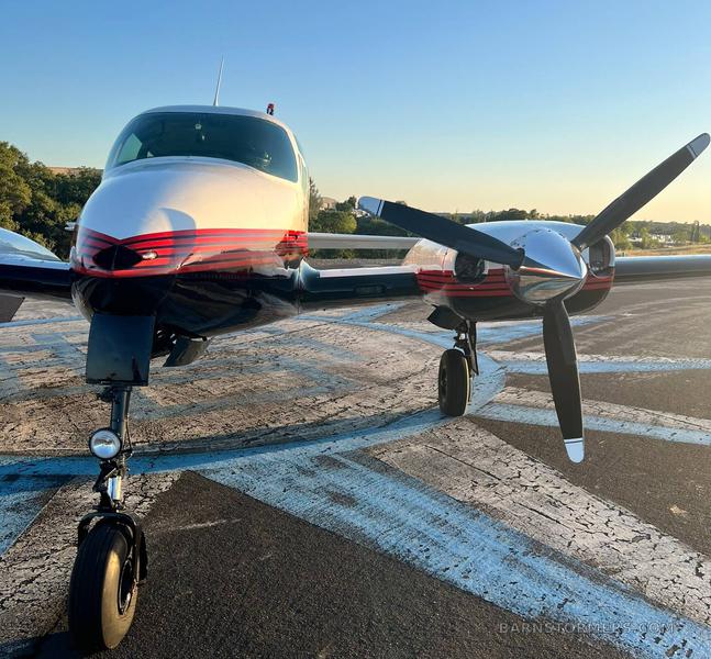 1966 CESSNA 320D 4