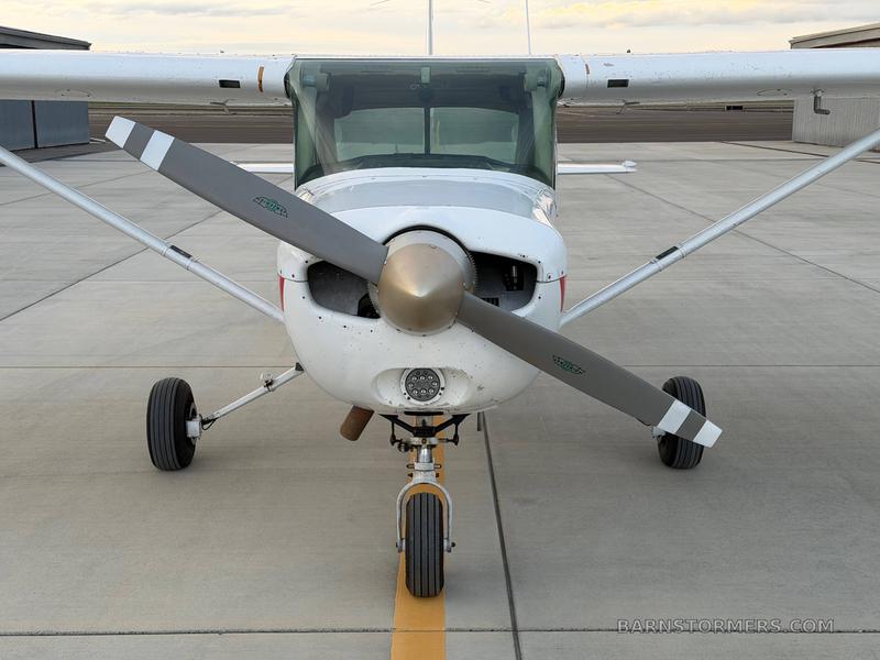 1981 CESSNA 152 SPARROWHAWK 3