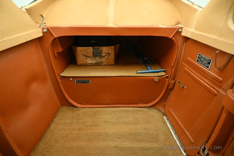 CLEAN CESSNA TAILWHEEL 172XP 5