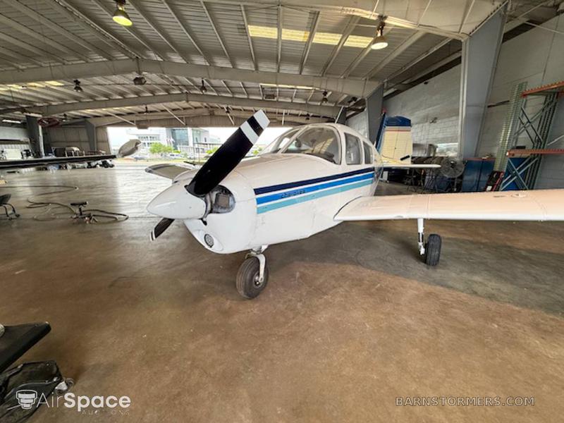 1976 PIPER CHEROKEE 140/160 4