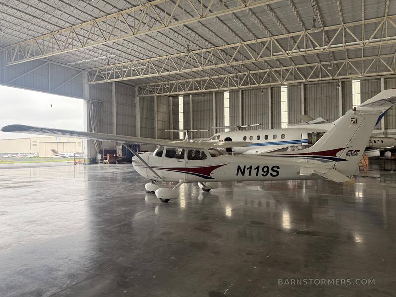 2000 CESSNA 172S 3