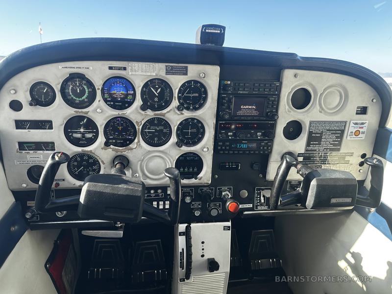 CESSNA 172N 4