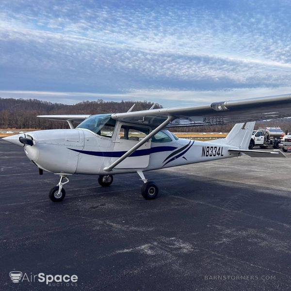 1968 CESSNA 172I | N8334L 5