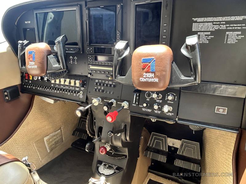PRISTINE 1968 CESSNA 210H 4