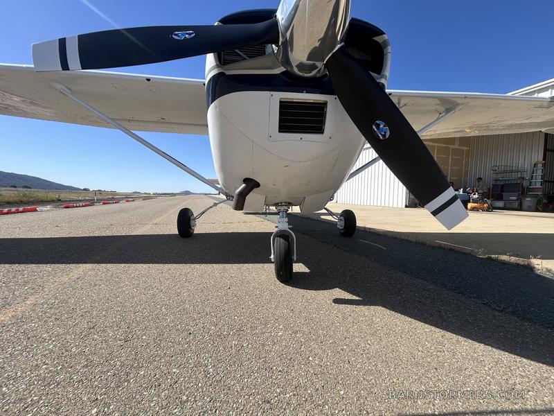 CESSNA 182N 3